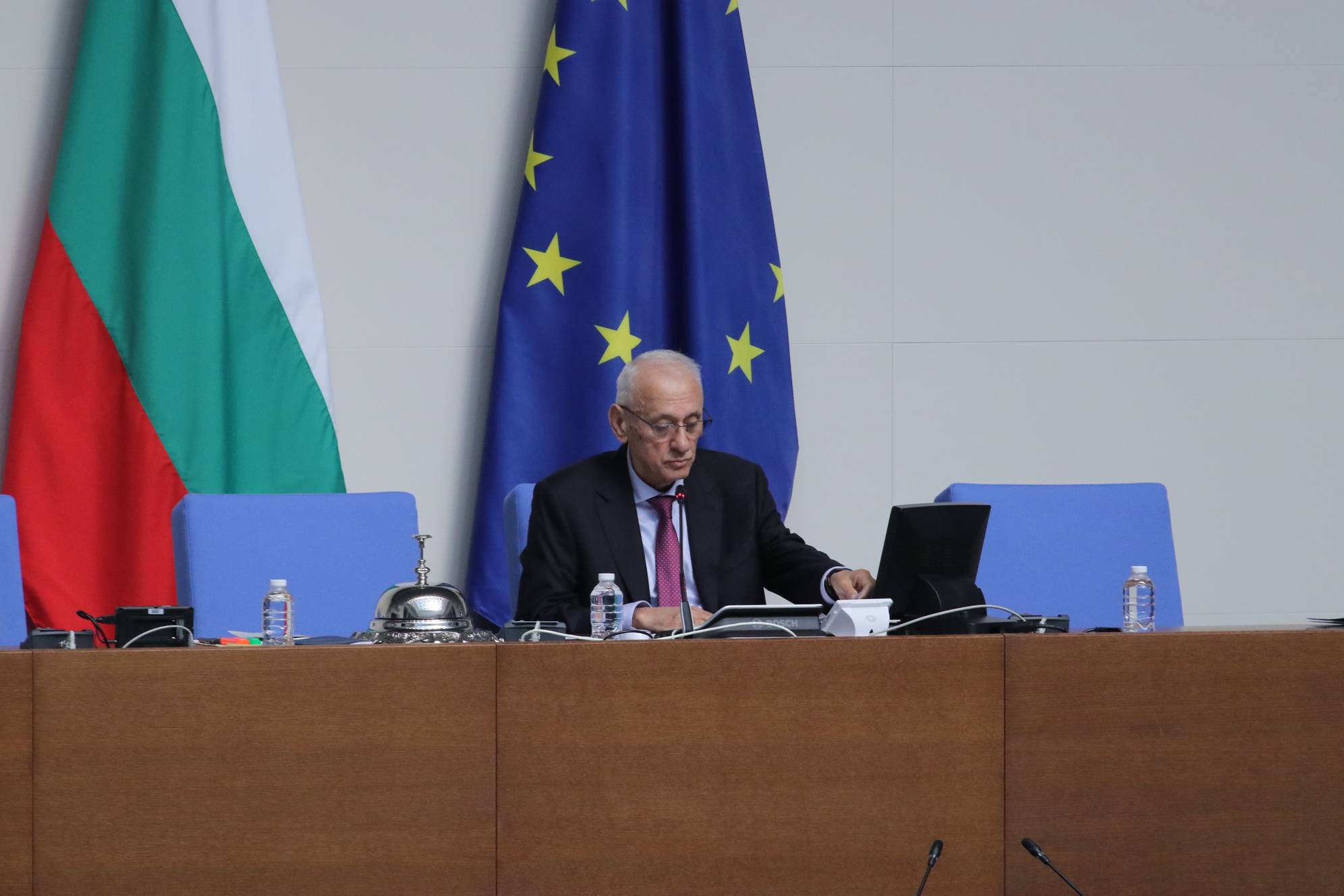  Д-р Силви Кирилов от 